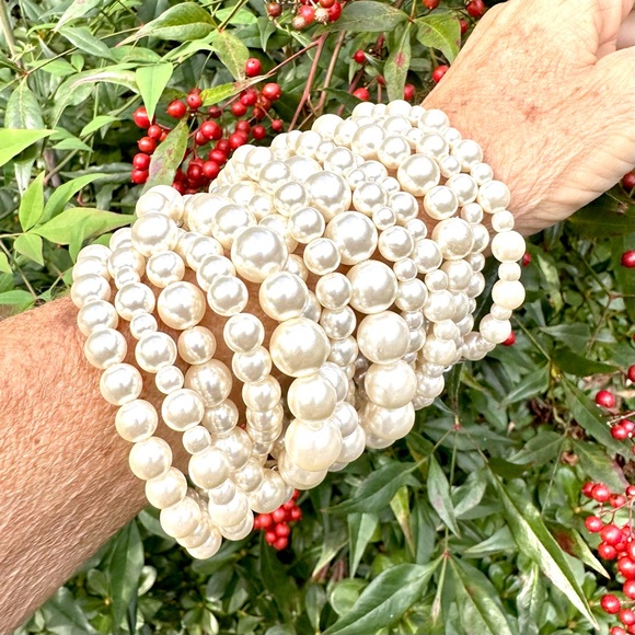 Arm Candy Bracelet White Faux Pearls Silver Statement Jewelry NWOT - Picture 2 of 7